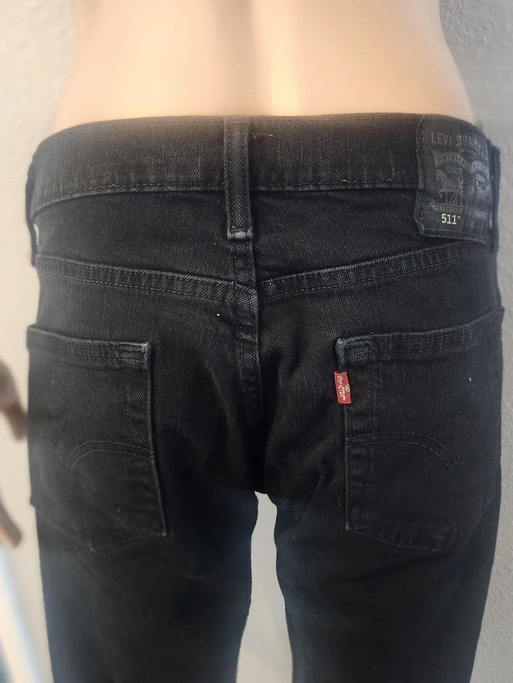 Mens black Levi Jeans Regular Size 31 X 32